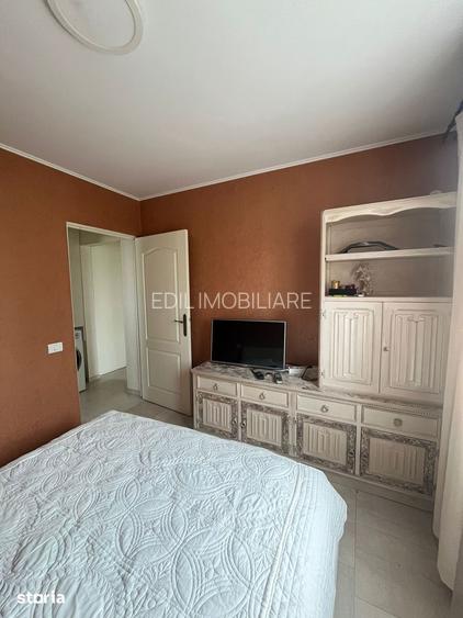 Apartament 3 camere, Mana?tur