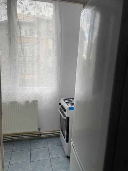 Garsonieră decomandată în Exterior Vest