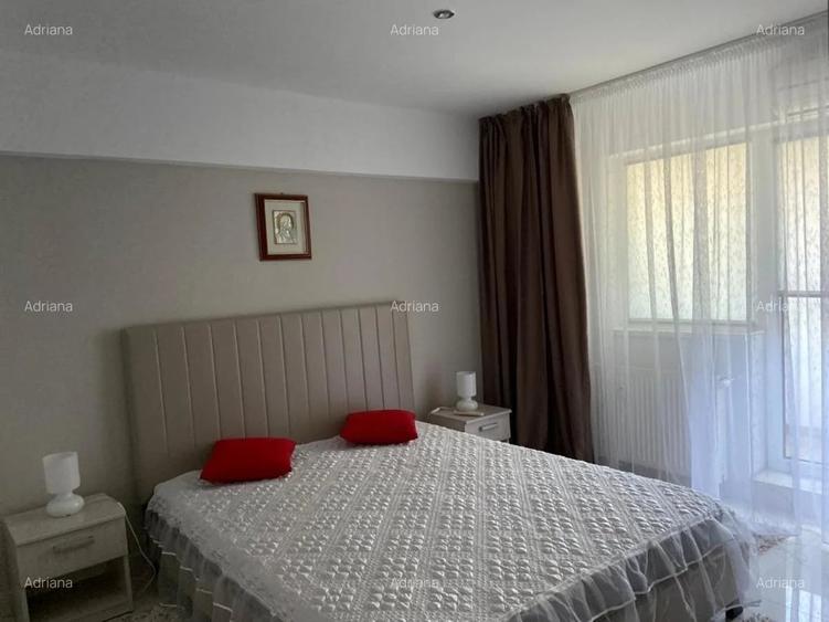 Apartament cu 3 camere, mobilat în Unirii