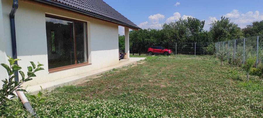 Casă cu 3 camere în Central