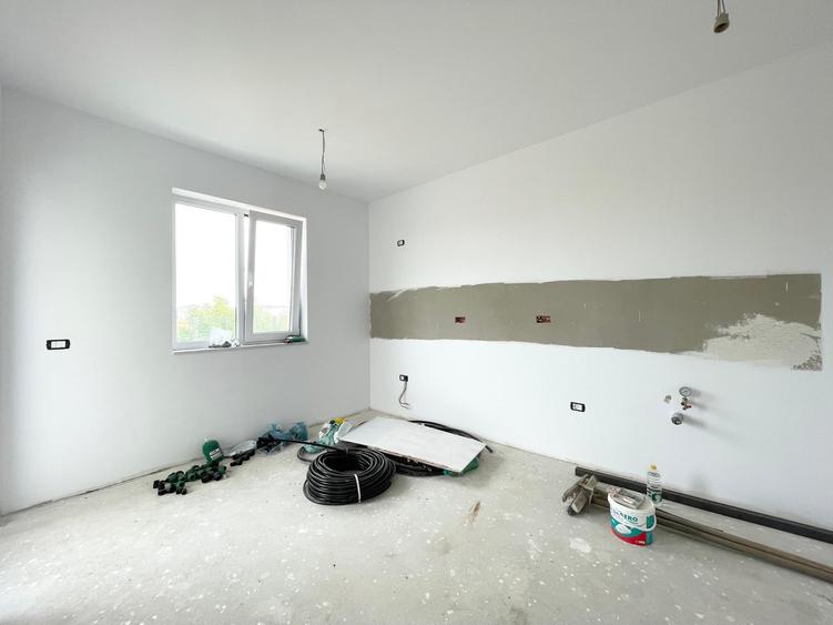 Duplex cu 3 camere cu Canalizare în Moșnița Nouă