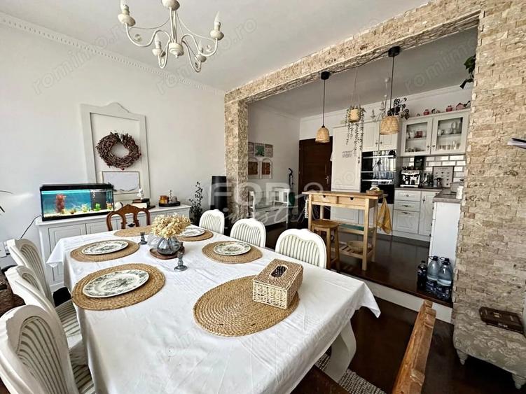 Casă cu 5 camere cu Teren 466 Mp în Nufărul