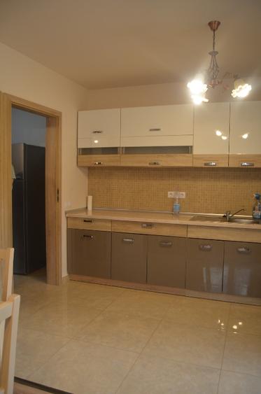 Apartament cu 3 camere decomandat în Valea Alba