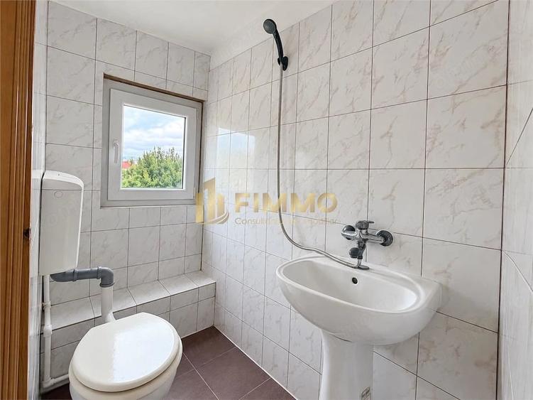 Apartament cu 4 camere decomandat în Poieni-Suceava