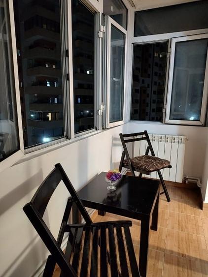 Apartament cu 3 camere decomandat, mobilat în Central