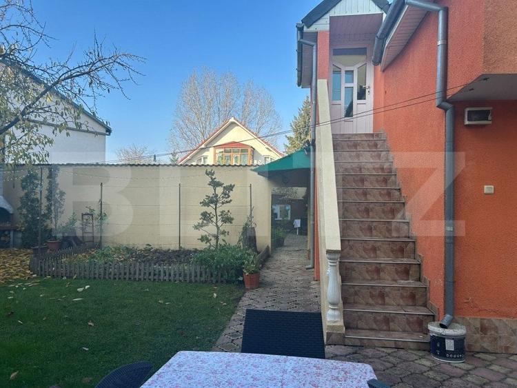 Duplex cu 9 camere cu Garaj în Botizului