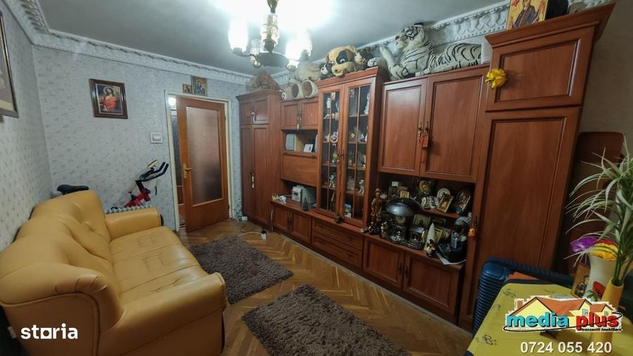 Apartament cu 2 camere decomandat în Micro 13