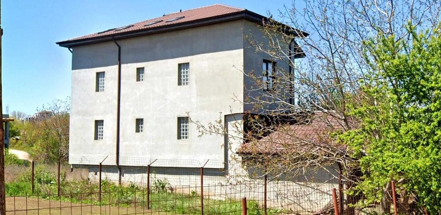 Casă cu 4 camere în Kamsas