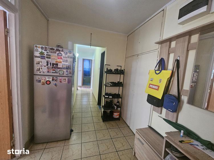 Apartament cu 3 camere în Rahova