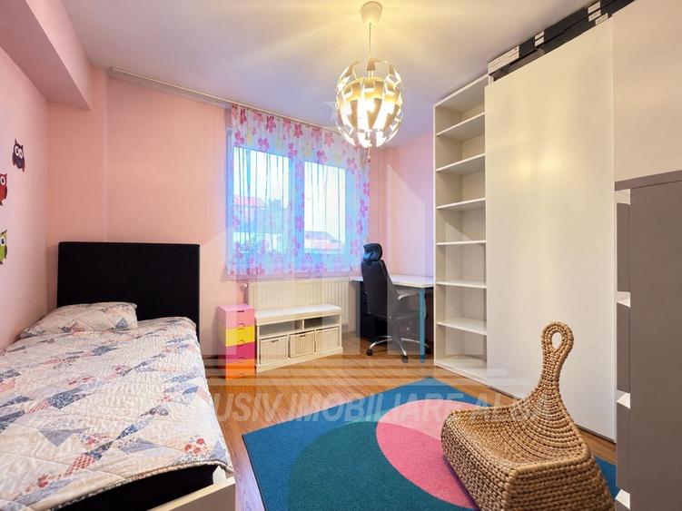 Apartament cu 3 camere decomandat, mobilat în Central