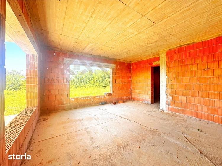 Casă cu 3 camere cu Teren 500 Mp în Păulești