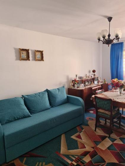 Apartament cu 2 camere decomandat în Lotrioara