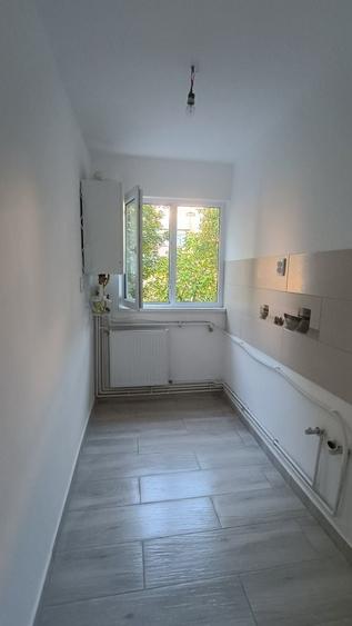 Apartament cu 2 camere semidecomandat în Micro 15