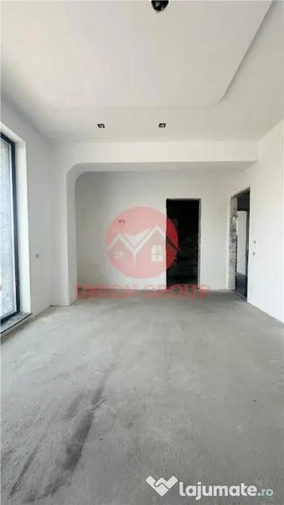 Casă cu 5 camere cu Teren 400 Mp în Nord