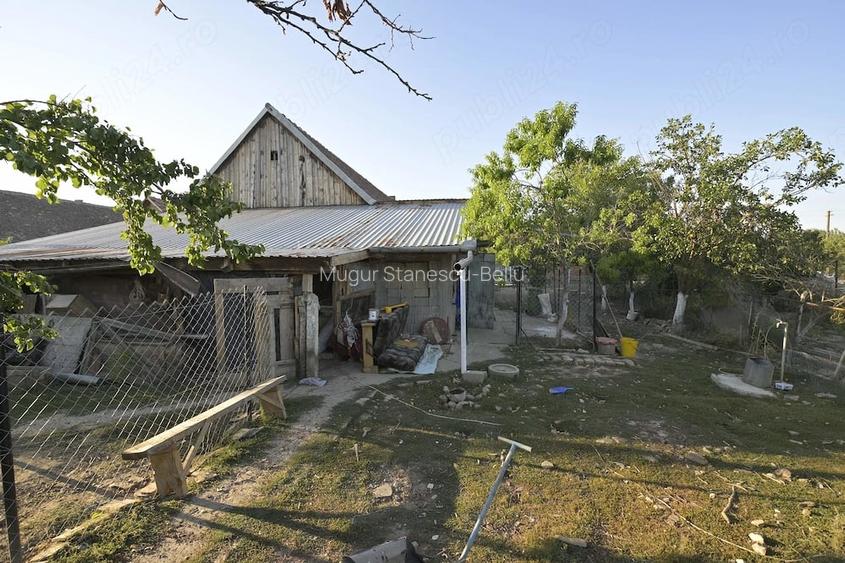 Casa cu teren - de vanzare in Igris