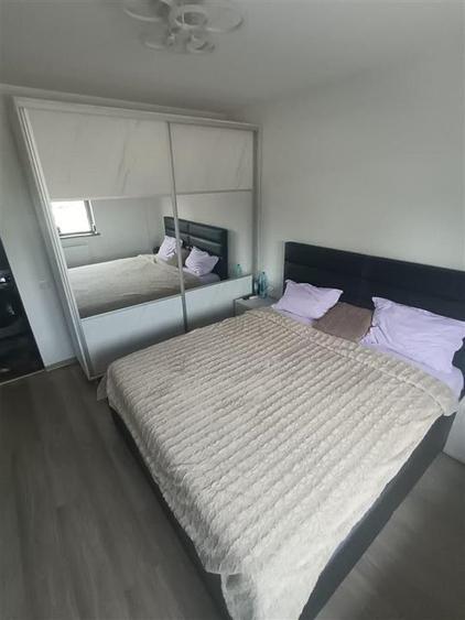Apartament cu 3 camere decomandat în Radu Negru