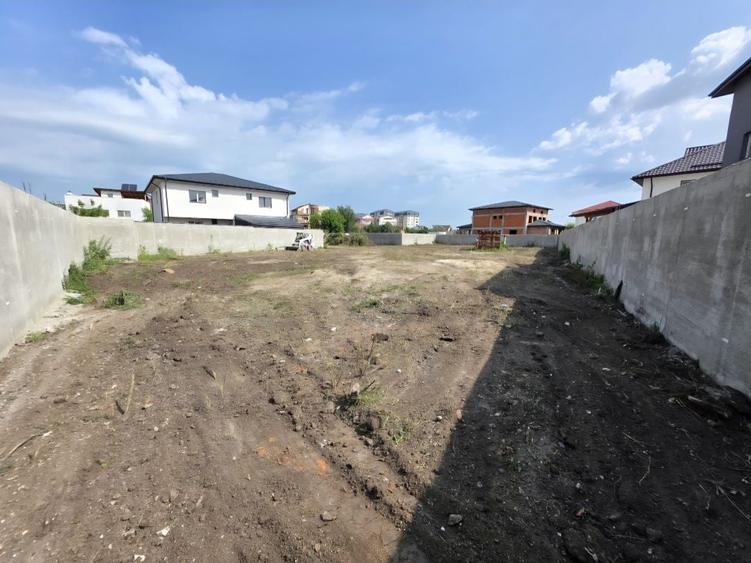 Teren in vecinatatea magazinului Leroy Merlin, ingradit, 2.376 m2 in toate utilitatile - 3