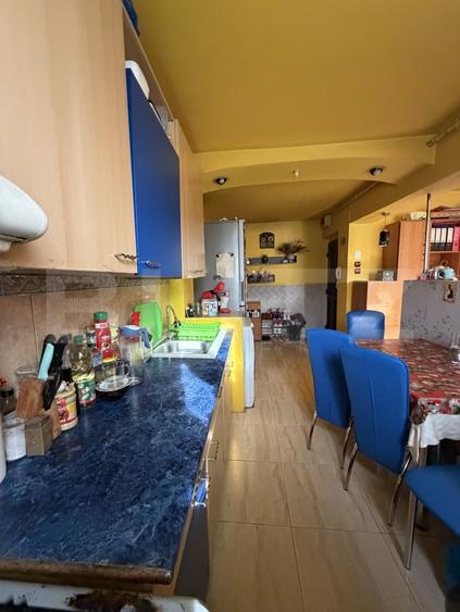 Apartament central, 3 camere, zona Plopilor - 2