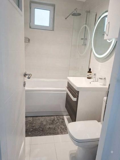 Apartament cu 2 camere semidecomandat în Stoicănești