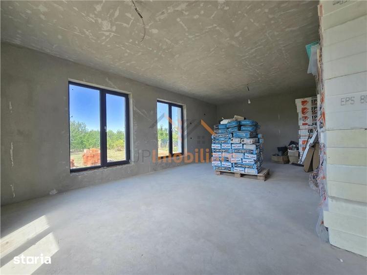 Casă cu 4 camere cu Teren 752 Mp în Aștileu