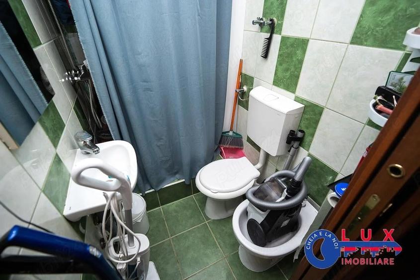 Apartament cu 4 camere decomandat în Babadag