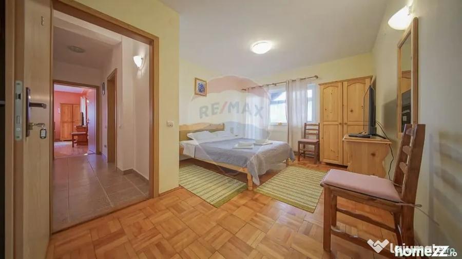 Casă cu 7 camere cu Teren 596 Mp în Poiana Brașov