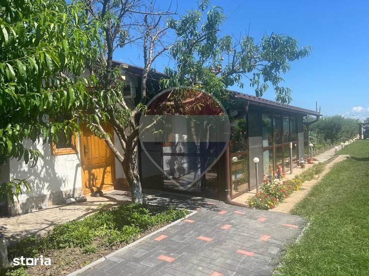 Casă cu 2 camere cu Teren 6943 Mp în Gologanu