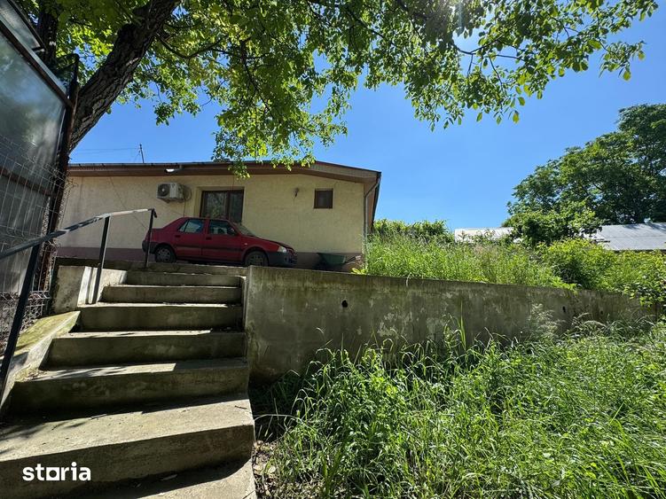 Casă cu 3 camere cu Teren 451 Mp în Central