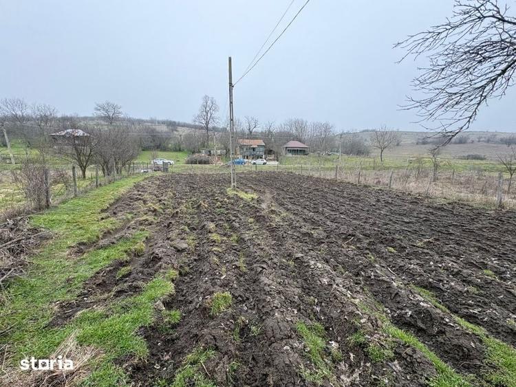 Teren de 2038 mp, în Ghercești