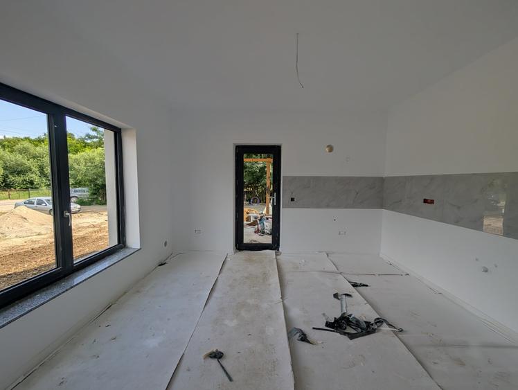 Casă individuală cu 4 camere cu Teren 500 Mp în Măgura