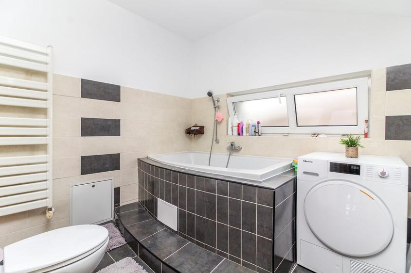 Duplex cu 4 camere cu Canalizare în Mănăștur
