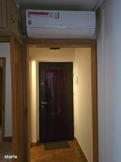 Apartament cu 3 camere decomandat în Exterior Vest