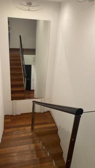 Apartament cu 3 camere nedecomandat, mobilat în Arcul de Triumf