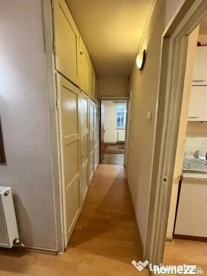 Apartament cu 3 camere decomandat în Săsar