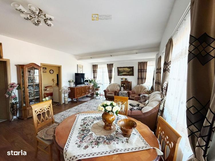 Apartament cu 2 camere, mobilat în Pârneava