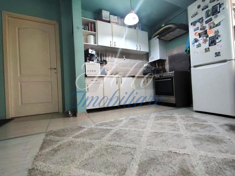 Apartament cu 2 camere semidecomandat, mobilat în Florești