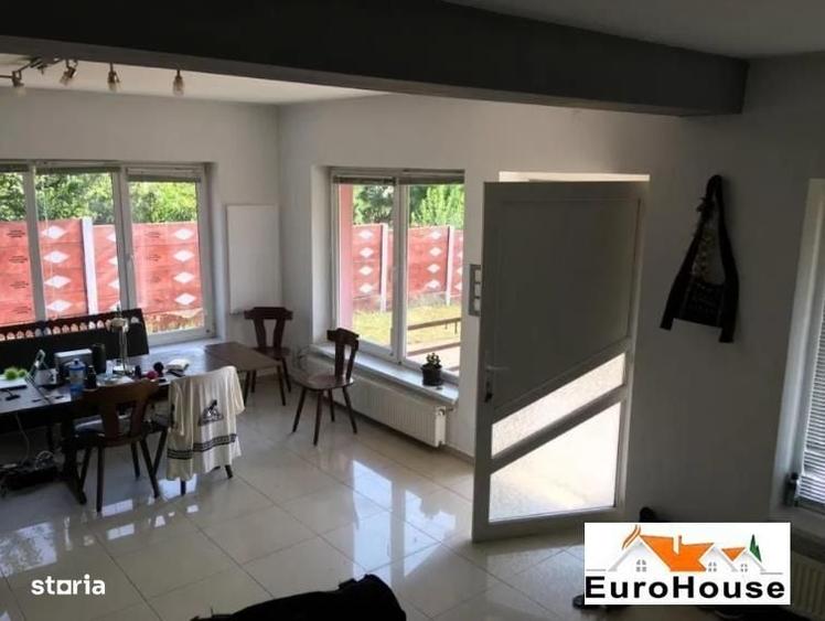 Casă cu 4 camere în Cetate