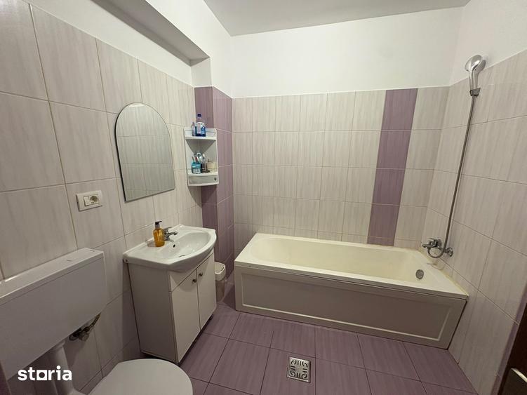 Apartament cu 3 camere în Giurgiului