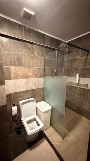 Apartament cu 3 camere în Lacul Morii