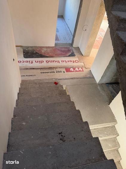 Casă cu 4 camere cu Teren 1400 Mp în Târgșoru Vechi