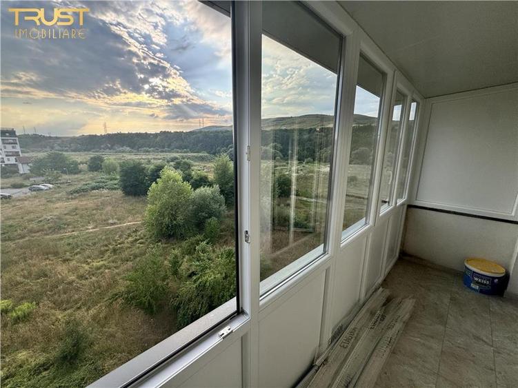 Apartament cu 2 camere semidecomandat în Florești