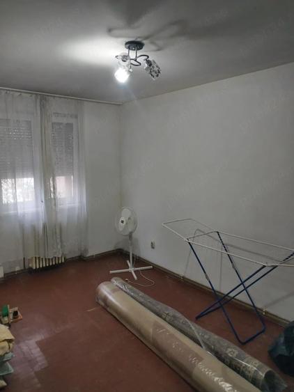 Vand apartament 3 camere - 1