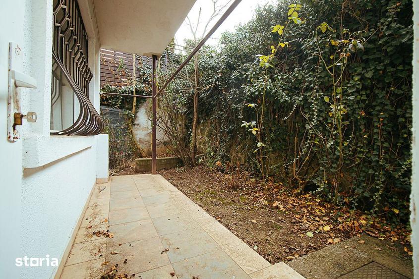 Ultracentral, drumul spre Cetatea Bra?ovului, pet friendly. - 10