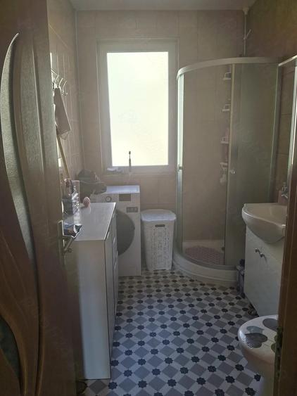Apartament cu 2 camere decomandat în Florești