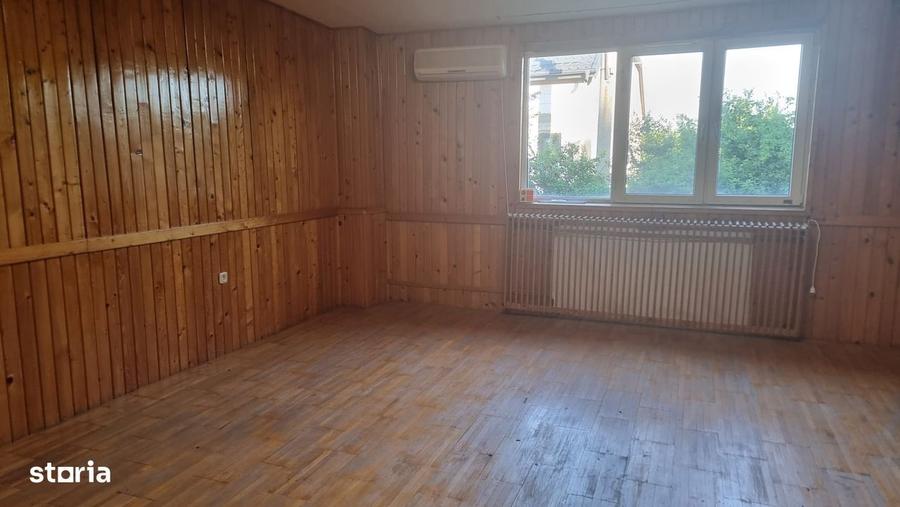 Spatiu, atelier - birou - depozit de inchiriat - etaj 1 - 8
