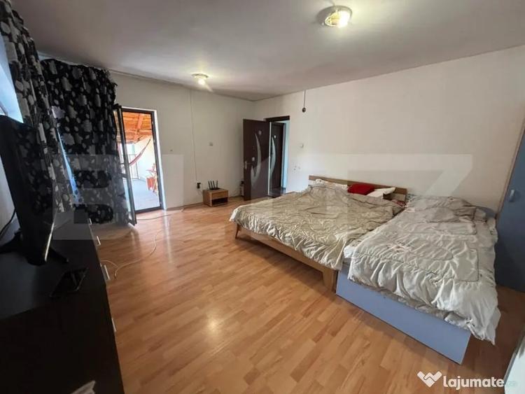 Casă cu 5 camere cu Teren 354 Mp în Micro 3