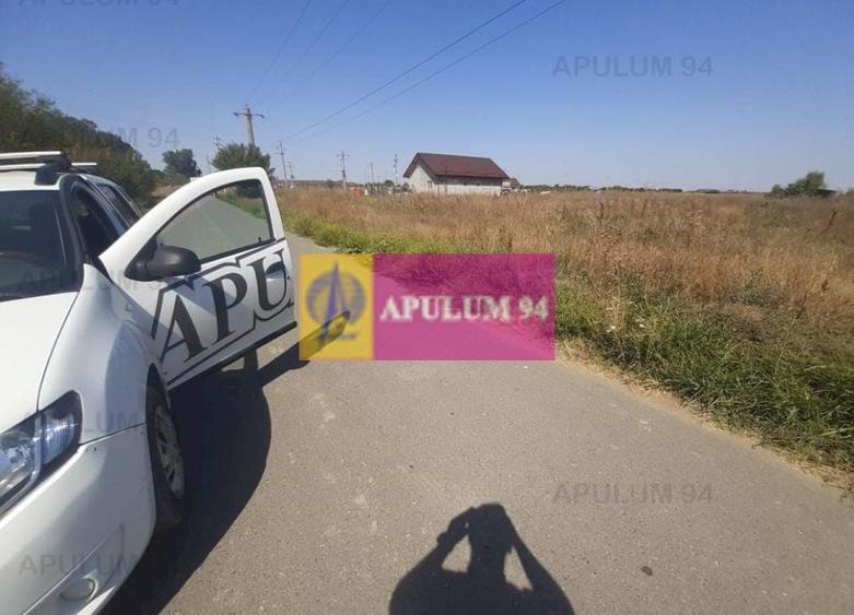 Teren Construcții intravilan de 1300 mp, în 1 Decembrie