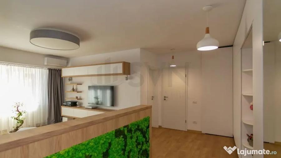 Apartament cu 3 camere semidecomandat în Titulescu