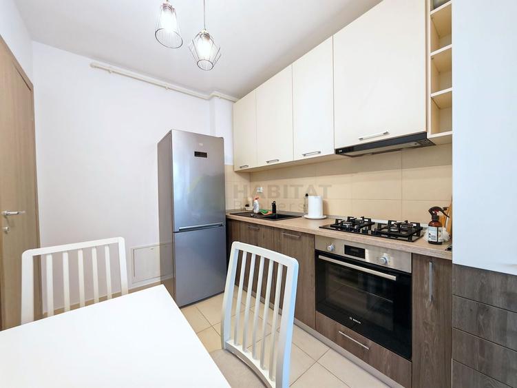 Apartament cu 3 camere decomandat, mobilat în Băneasa