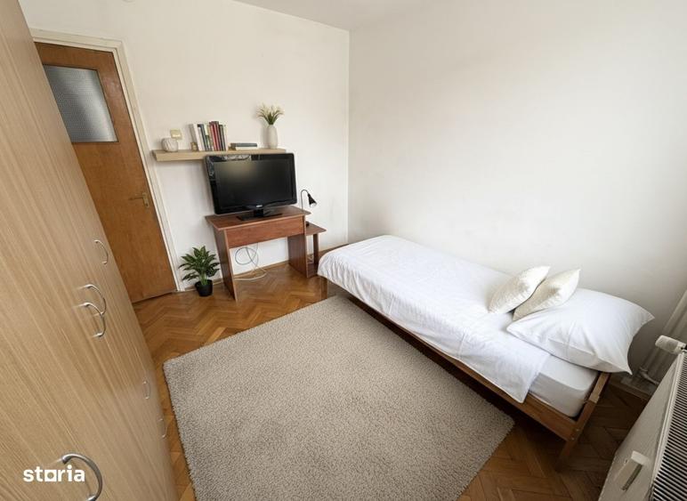 Apartament cu 3 camere, mobilat în Titan